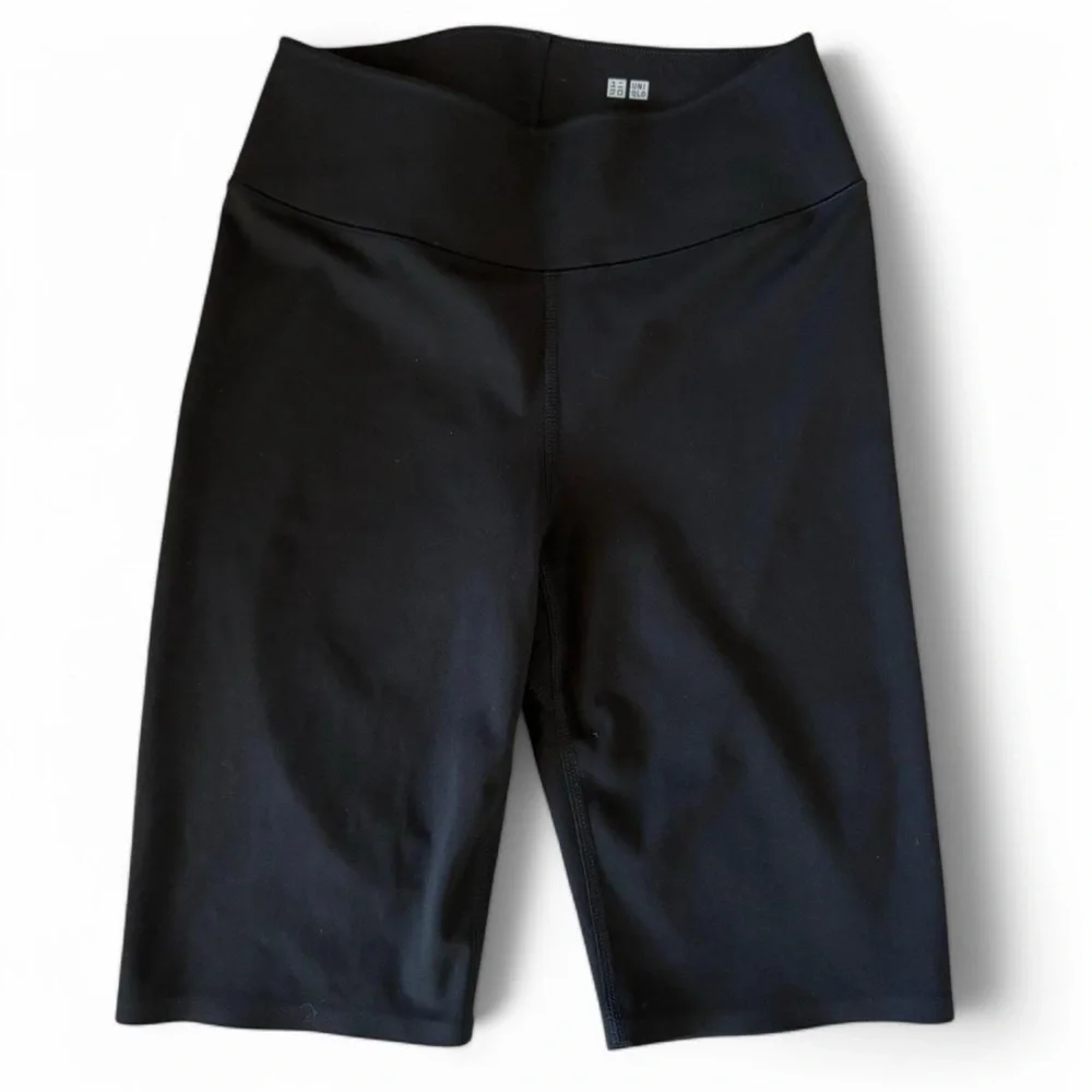 Uniqlo Airism Women's Black Biker Shorts